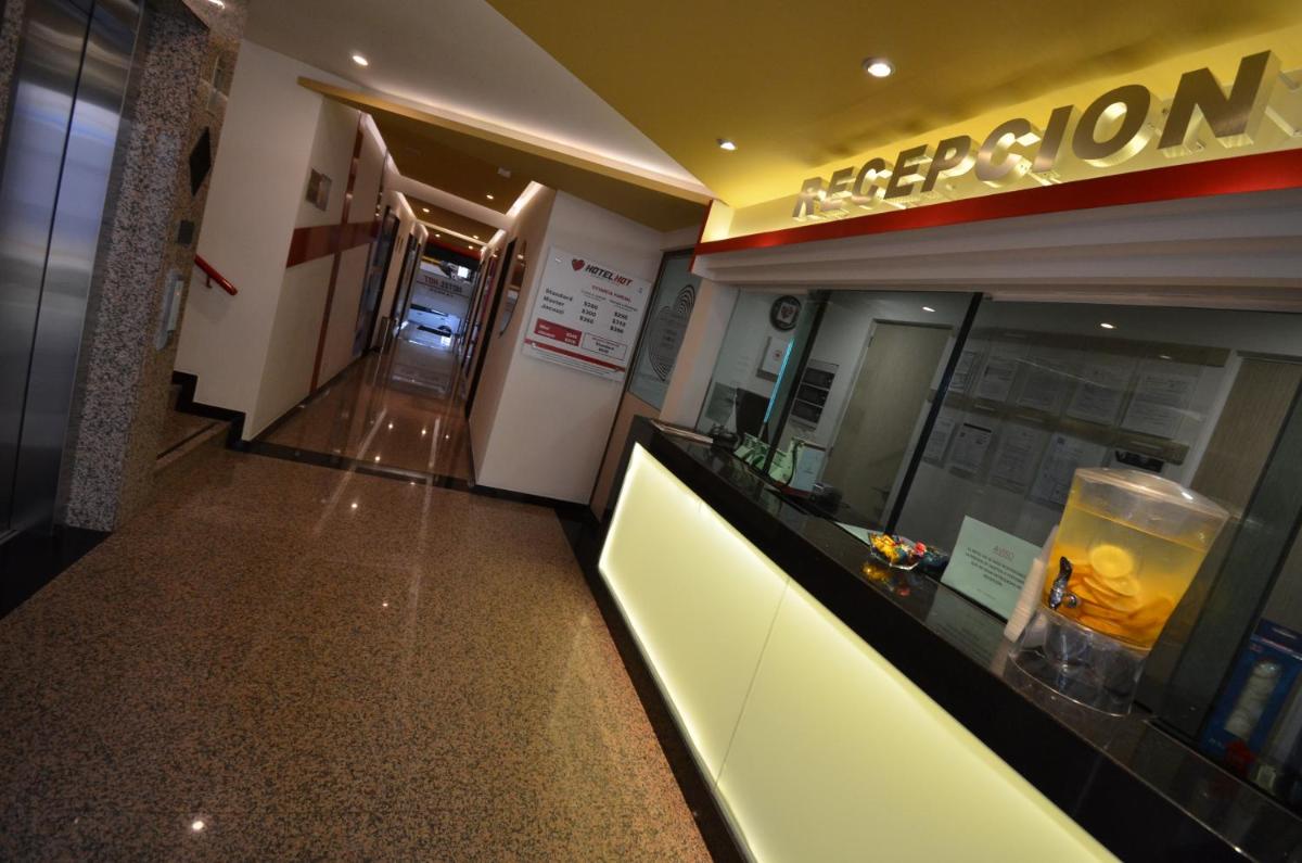 Hotel La Villa •Solo Adultos - Housity