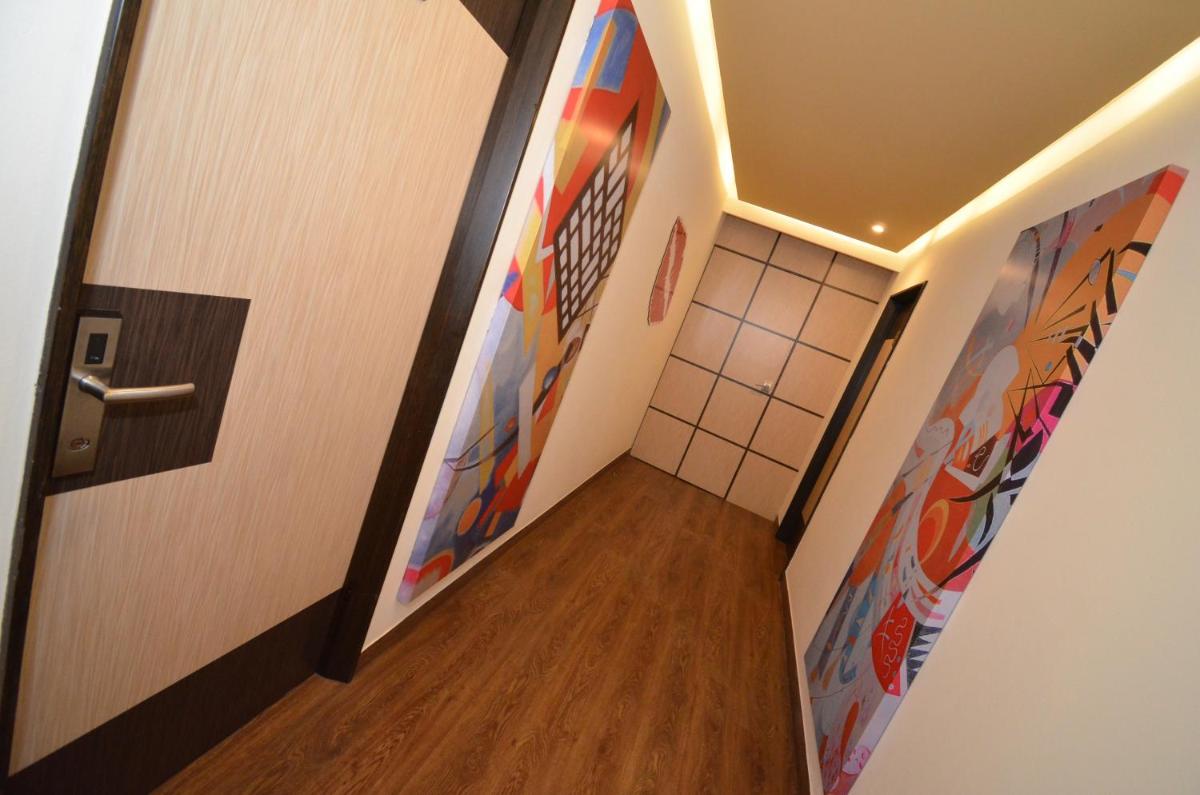 Hotel La Villa •Solo Adultos - Housity