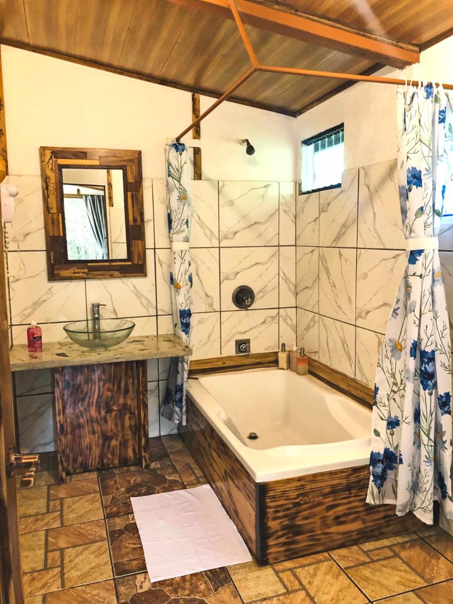 Natural Wonders House - Housity