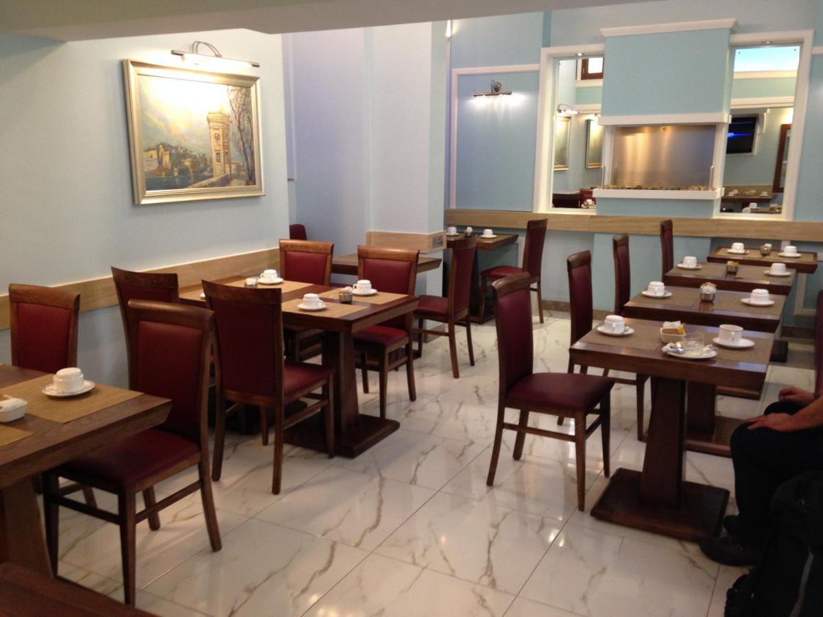 Grand Harbour Hotel - Housity