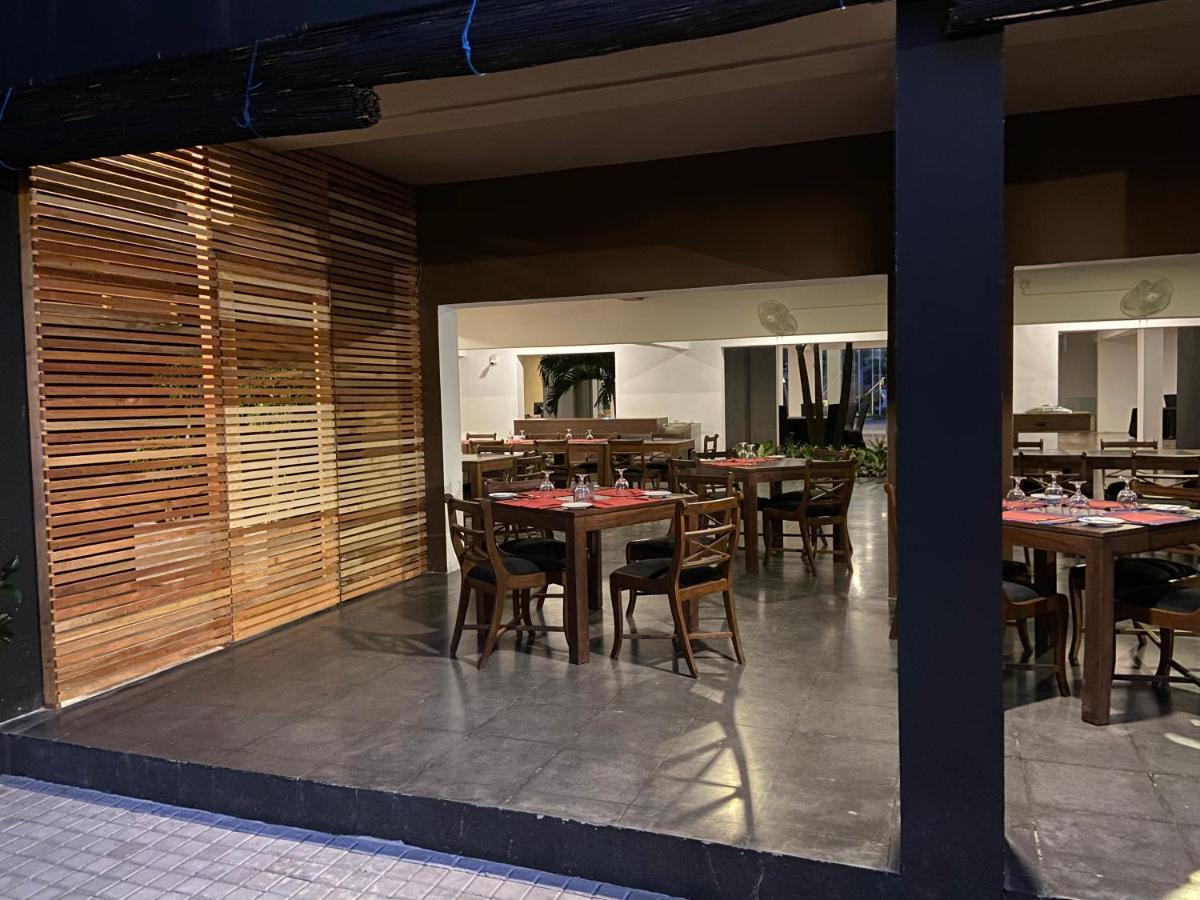 Golden Star Beach Hotel - Hizvo