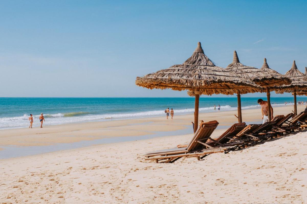 Bamboo Village Beach Resort & Spa - Housity