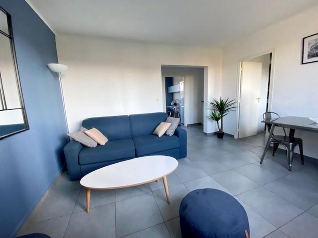 LE DENIM DE NIMES - P2 +1 PLACE PARKING PRIVEE - Housity