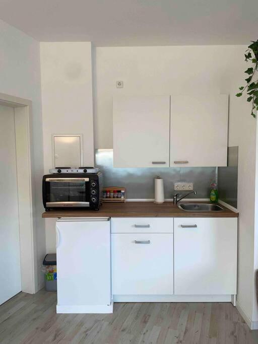 Schönes Bungalow, Check-In Kontaktlos, Zentral - Housity