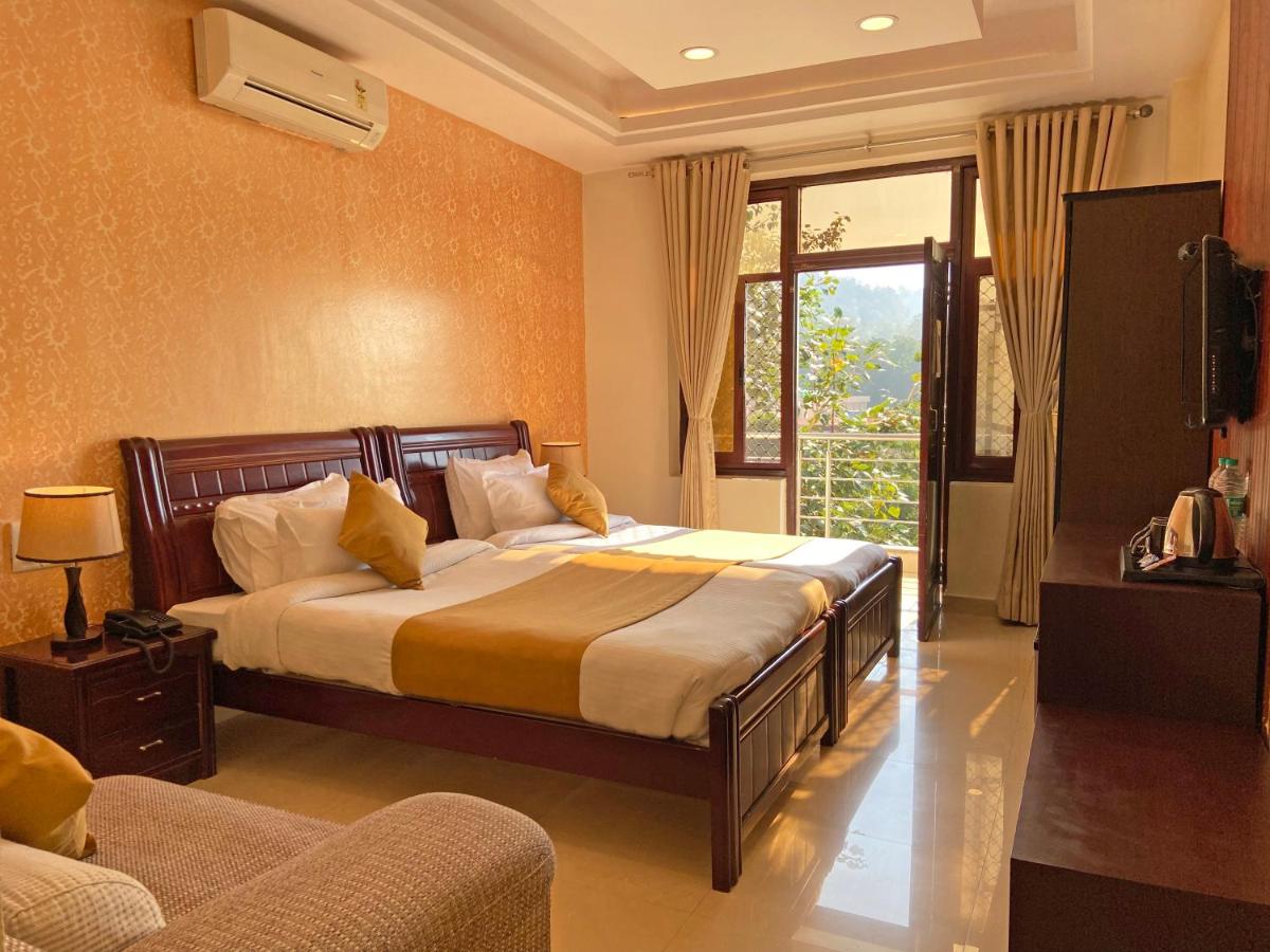 Hotel Nirvana Palace Rishikesh - Housity