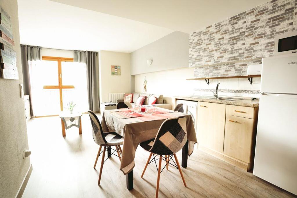 Mirador de Sallent - piso con vistas - Housity