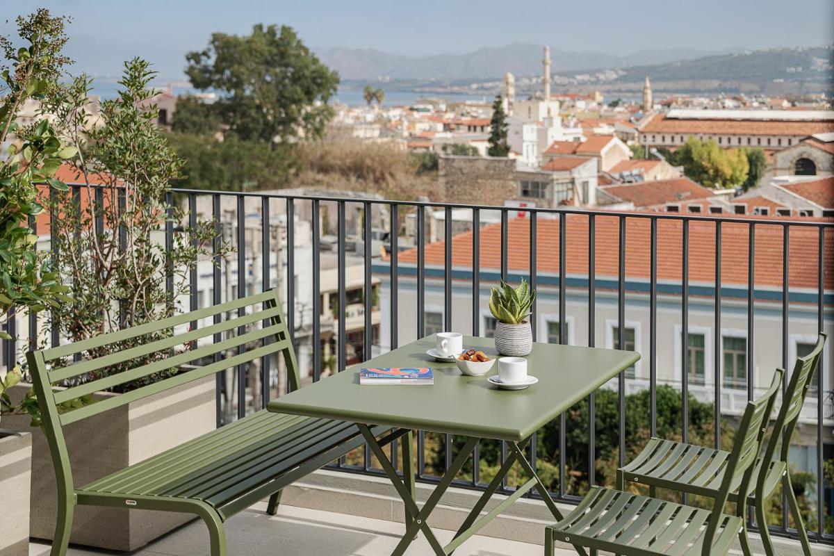 Arkadi Hotel - Housity