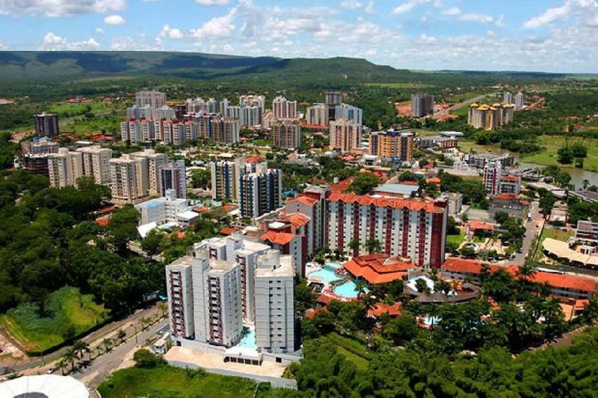 Thermas Place Suíte Caldas Novas com Piscinas Termais - Housity