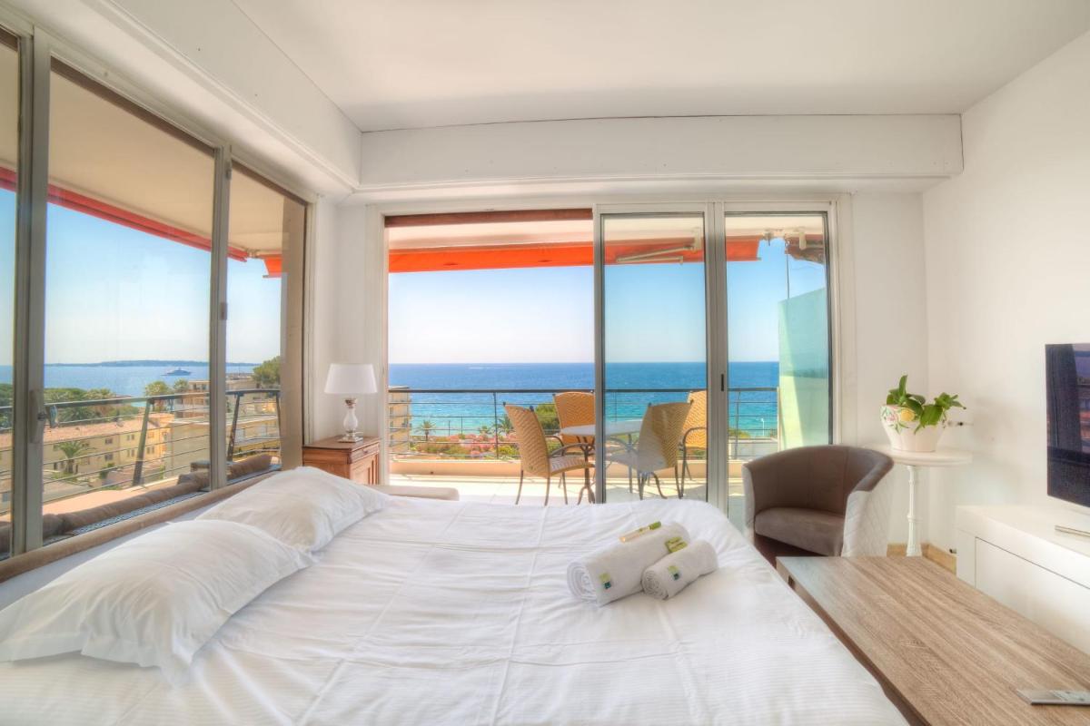 IMMOGROOM- 2 bedrooms -Panoramic Sea view - Huge Terrace - Beach - Housity