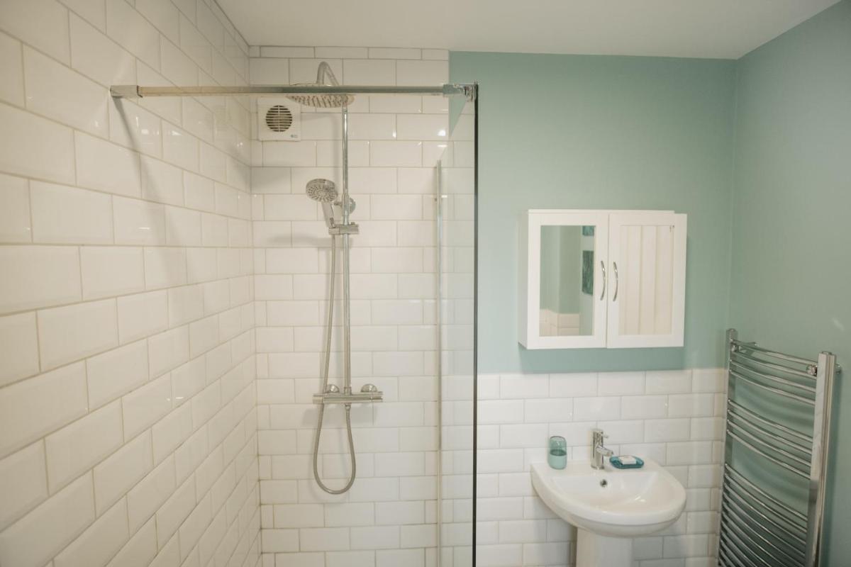 CONWY COTTAGE - Cosy 2 Bed Cottage, the gateway to Snowdonia National Park, North Wales - Housity