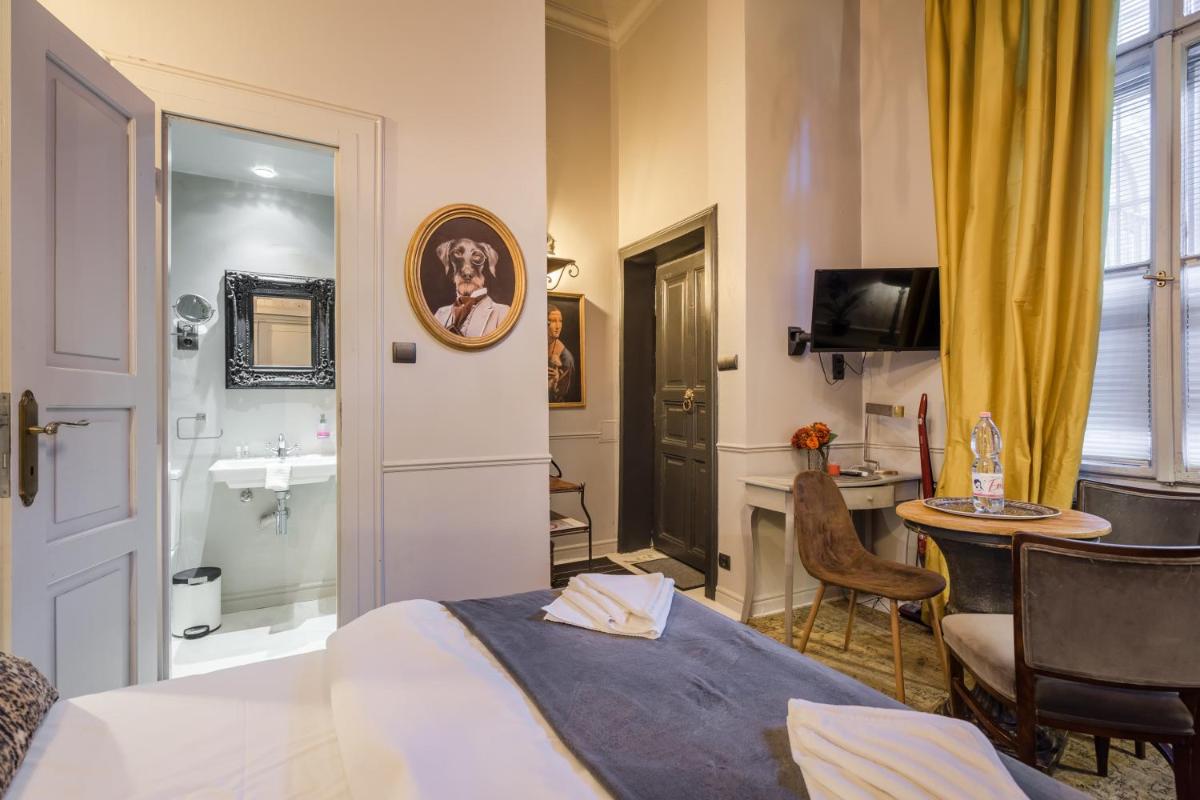 BpR R20 Studio Home with A/C - Housity