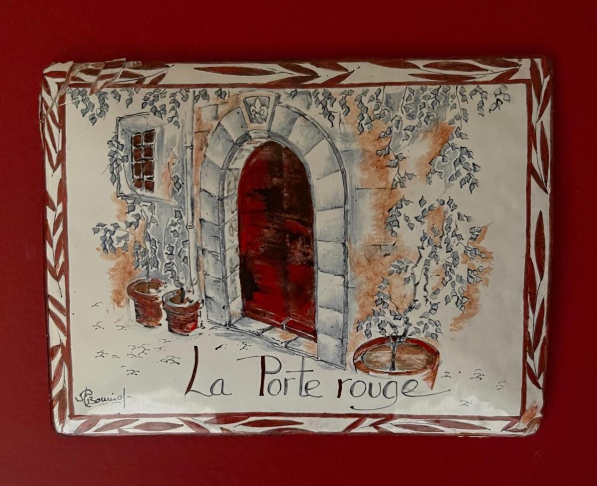 La Porte Rouge - Housity