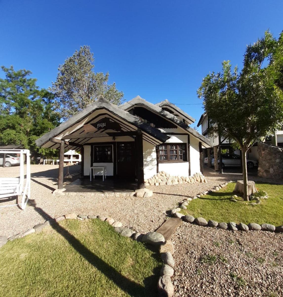 Cabañas Aldea Uruel - Housity