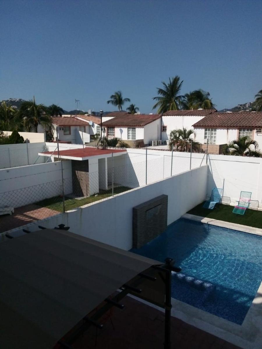 ACAPULCO DIAMANTE NUEVA E INCREIBLE VILLA CON ALBERCA PROPIA - Housity