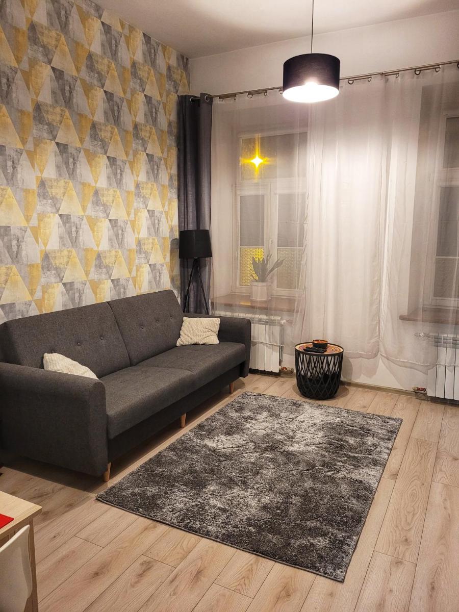 Pokoje przy Arkadii - Housity