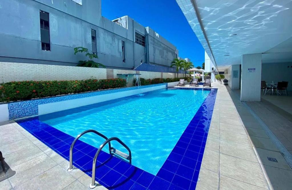 Flat Beira Mar completo no coração de Tambaú - Housity