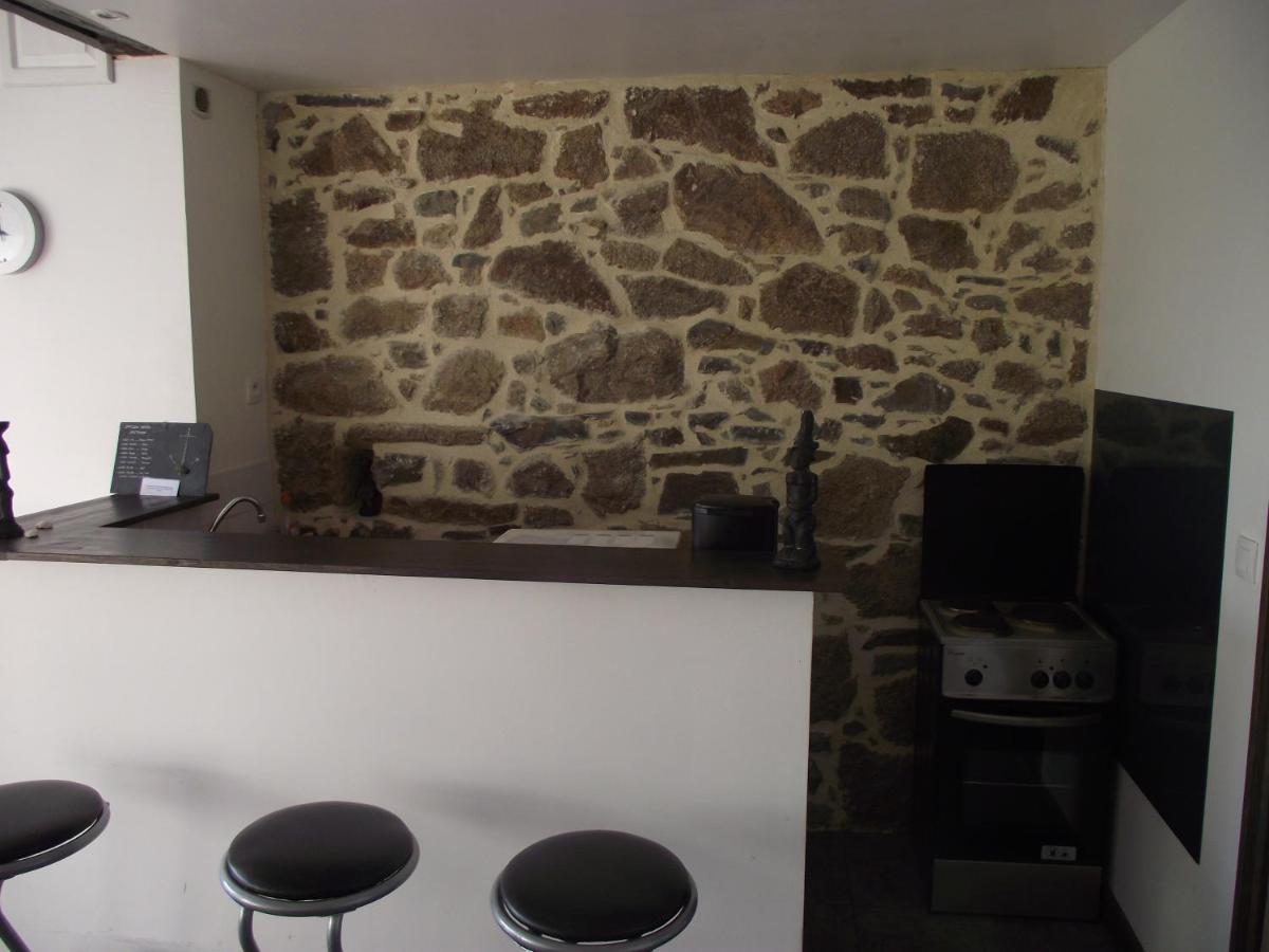 La campagne au pied du MT ST MICHEL - Housity
