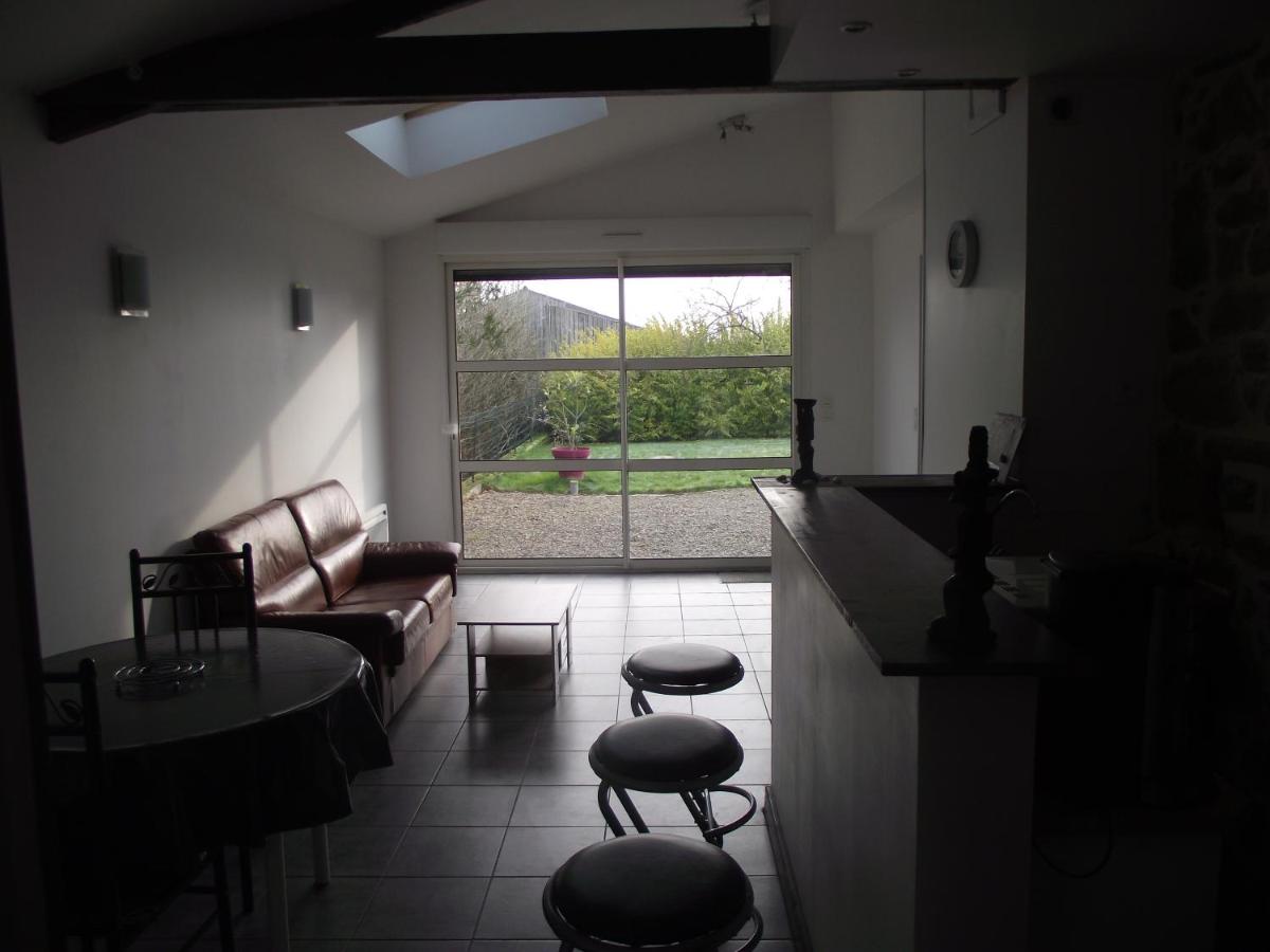La campagne au pied du MT ST MICHEL - Housity