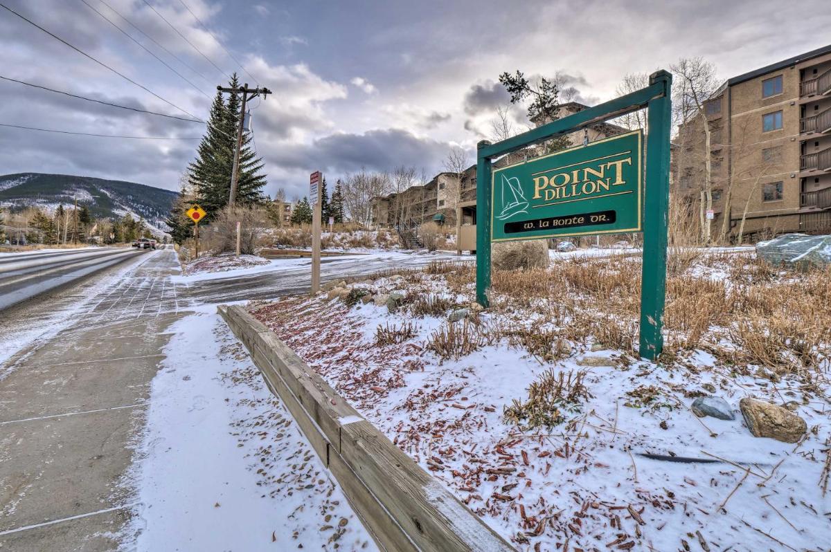 Dillon Condo with Fireplace Less Than 15 Mi to Breck! - Housity