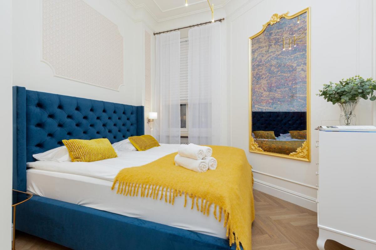 Royal Apartment Kopernika by Renters Prestige - Housity