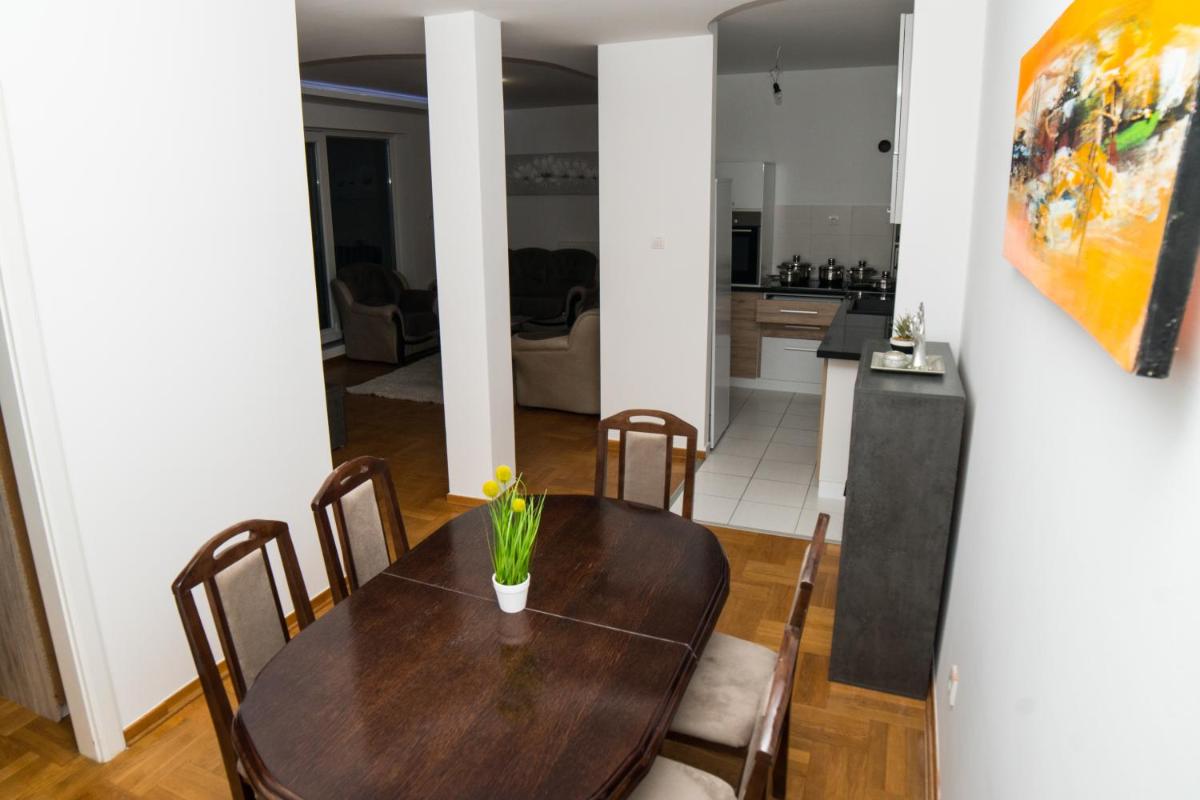 Lux stan u centru Vrbasa - Housity