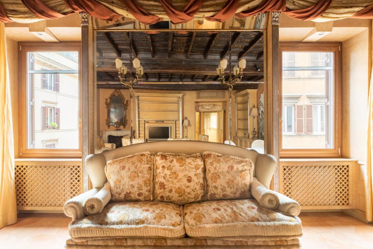 iFlat Historical Apartment near Campo de Fiori - Housity