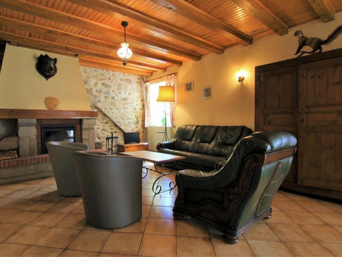 Gîte rural avec cheminée, 3 chambres, 3 salles de bain, proche Lavoûte-Chilhac - FR-1-582-56 - Housity
