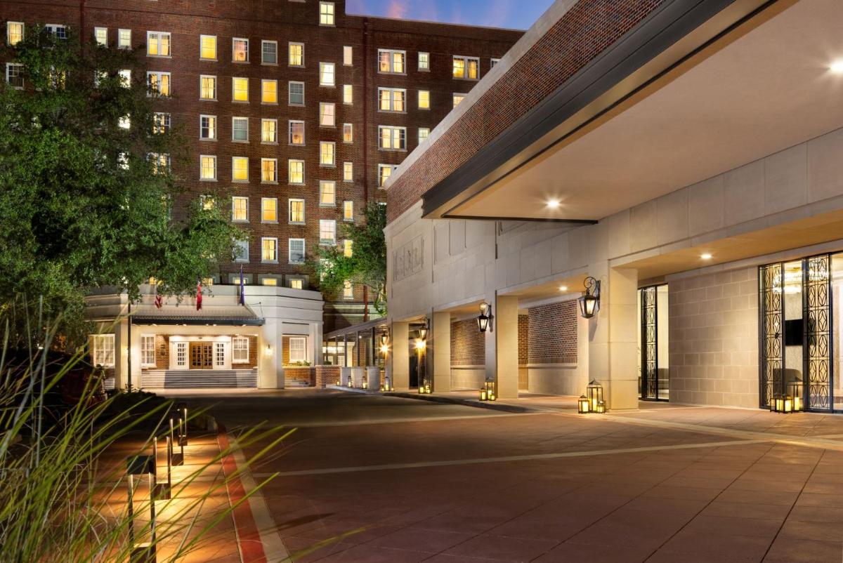 Warwick Melrose Hotel - Housity