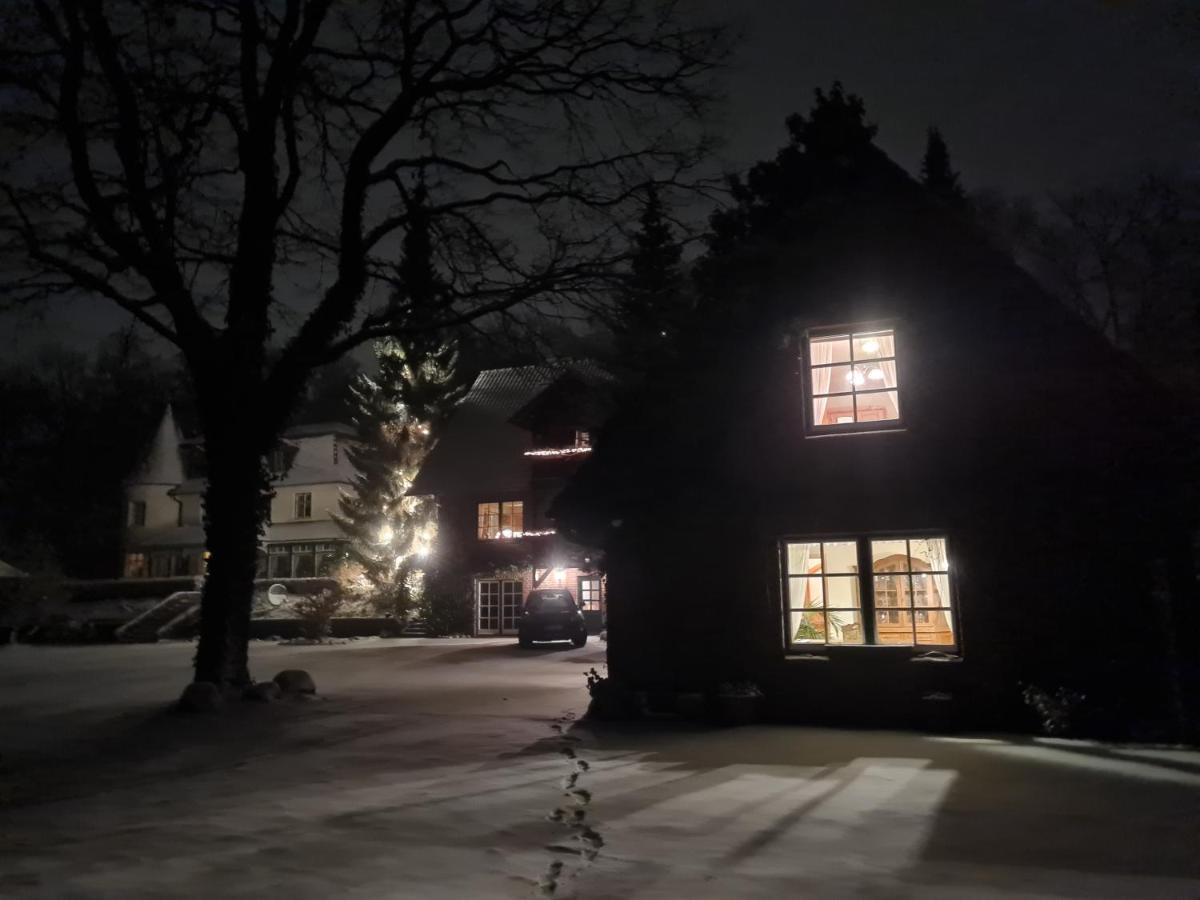 4 Sterne-Haus am See - Housity