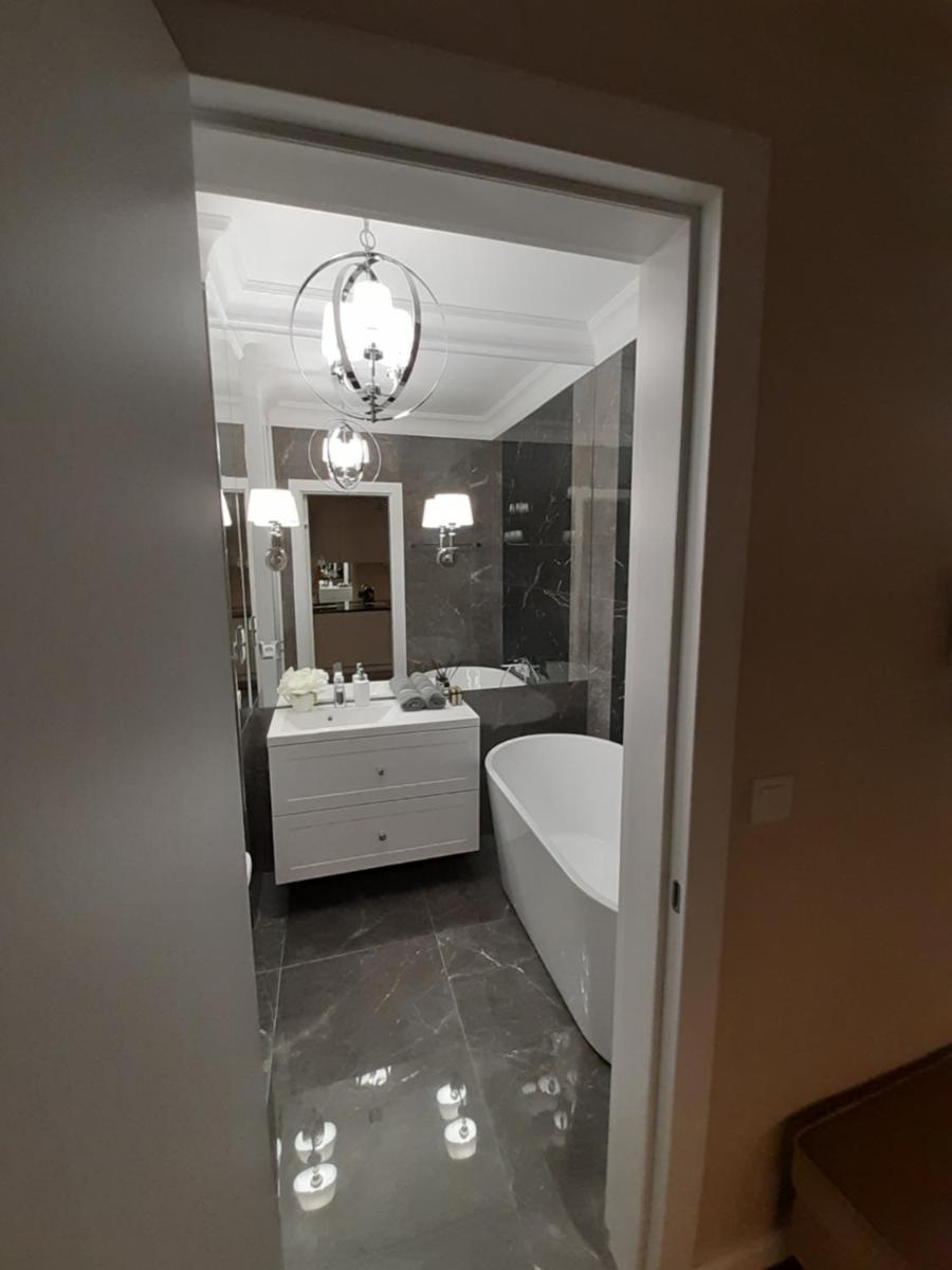 Beige MOOD City Apartment - Housity