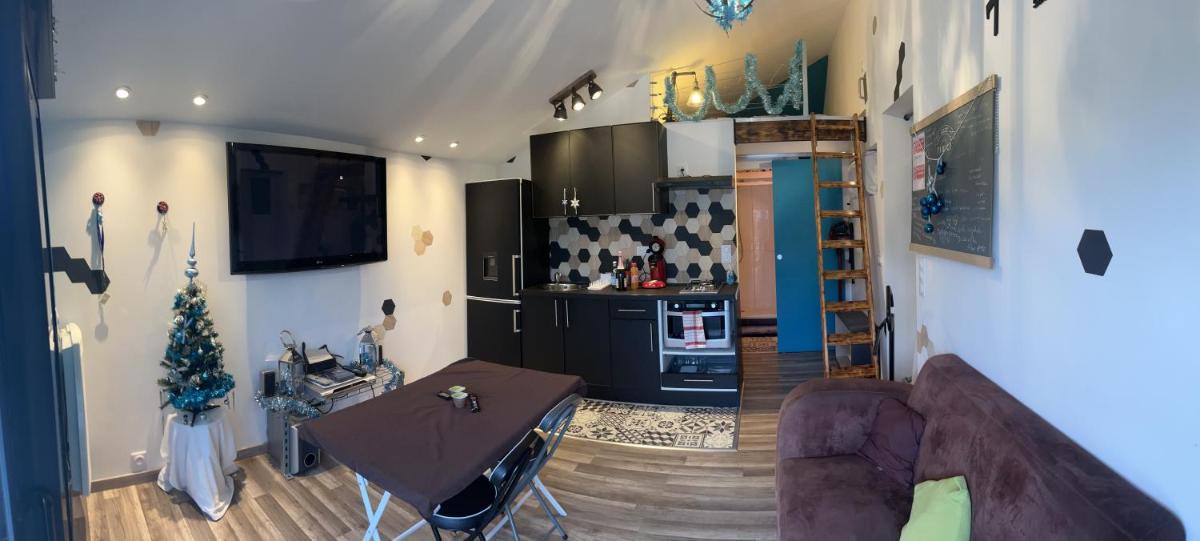 T1, spa privé accès piscine sauna - Housity