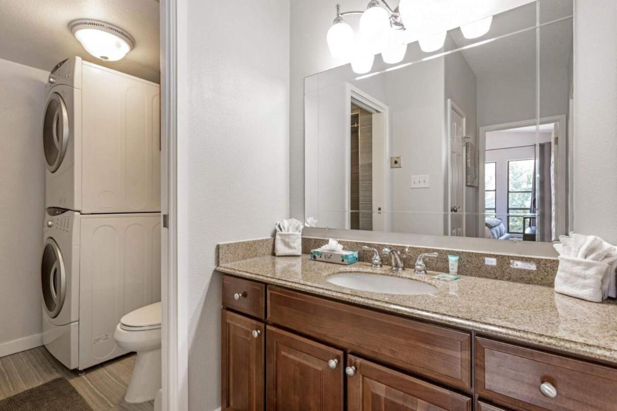 Lake Cliffe E-305 - Dillon - Housity