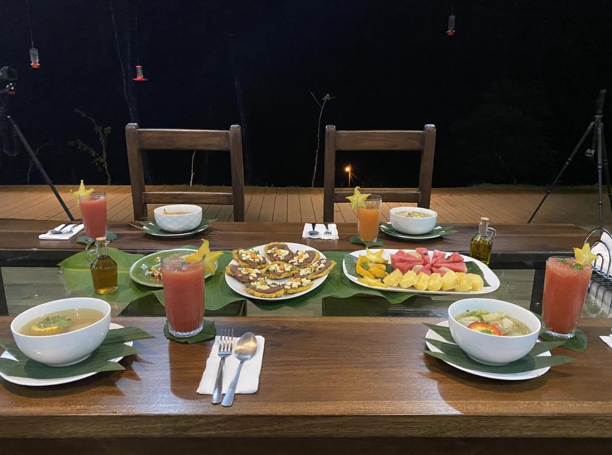 Arte de Plumas birding lodge - Housity