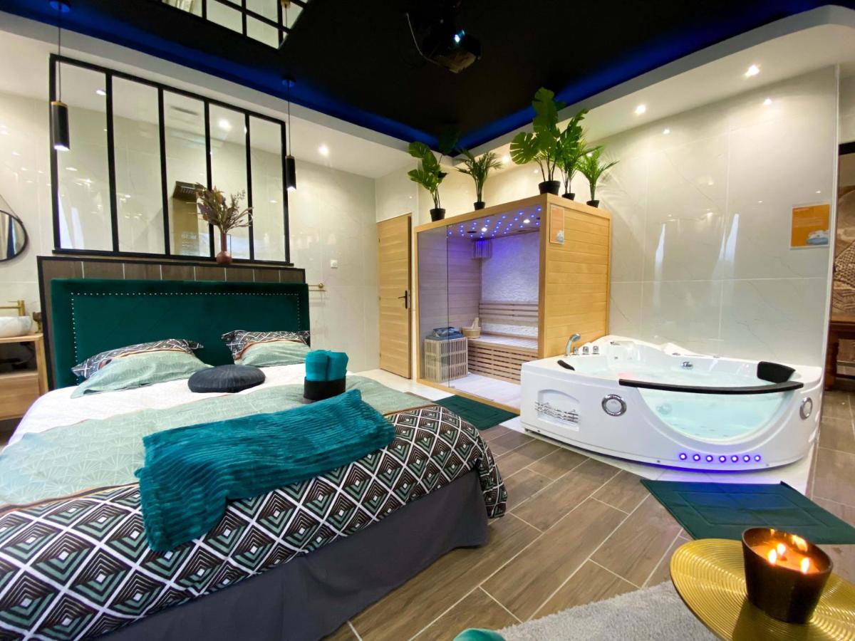 Capsule Egypte - Jacuzzi - Sauna - Billard - Netflix & Home cinéma - Nintendo switch & jeu - - Housity