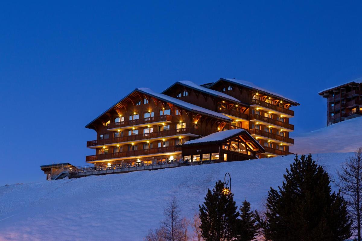 L'établissement Ours Blanc Hotel & Spa en hiver
