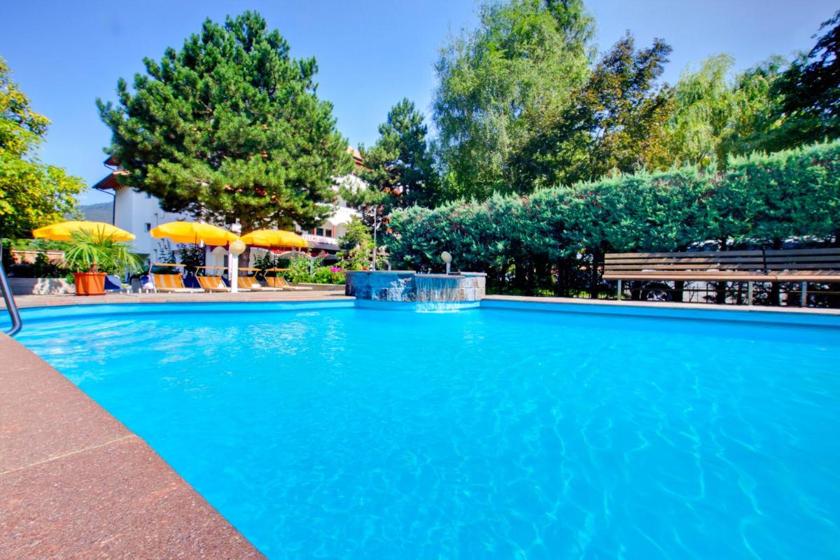 Parkhotel Plauserhof - Housity
