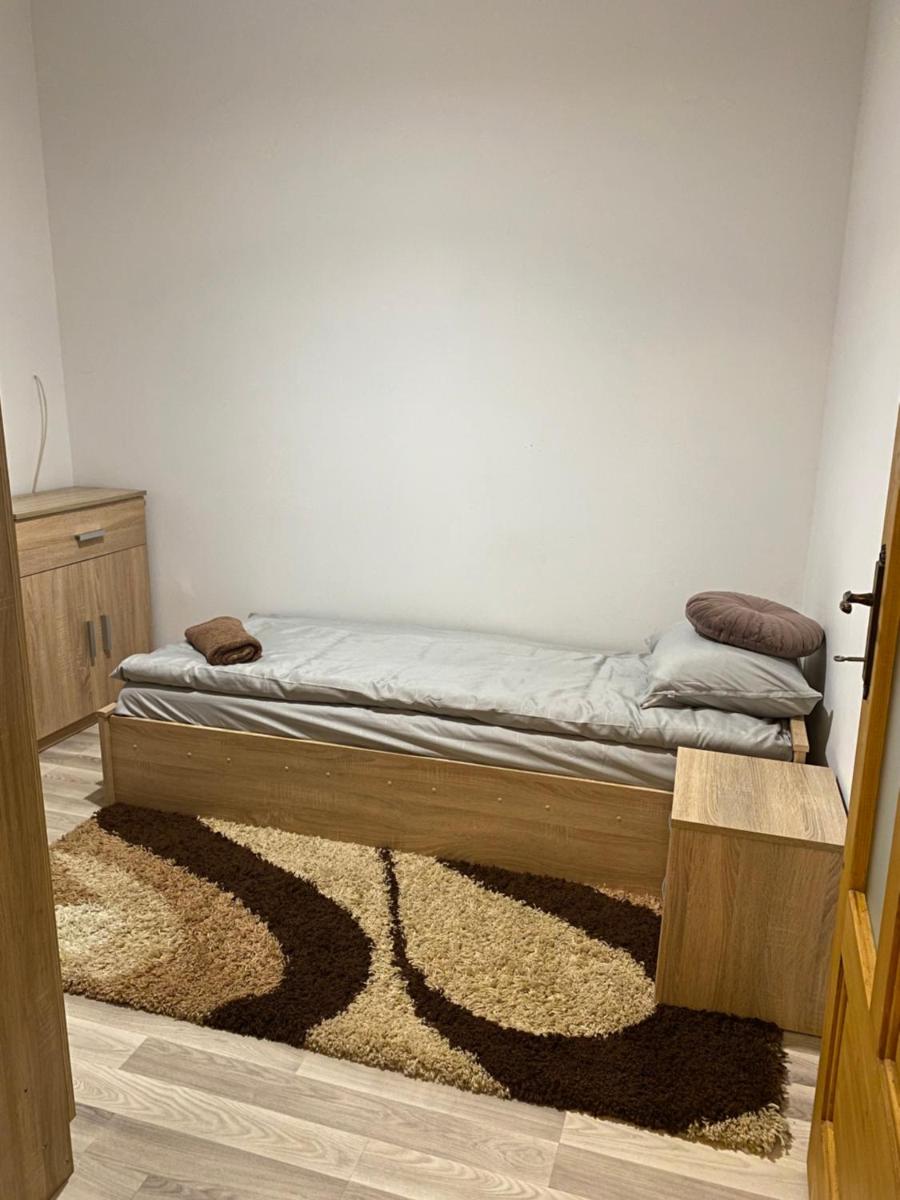 Central House Oradea - Housity