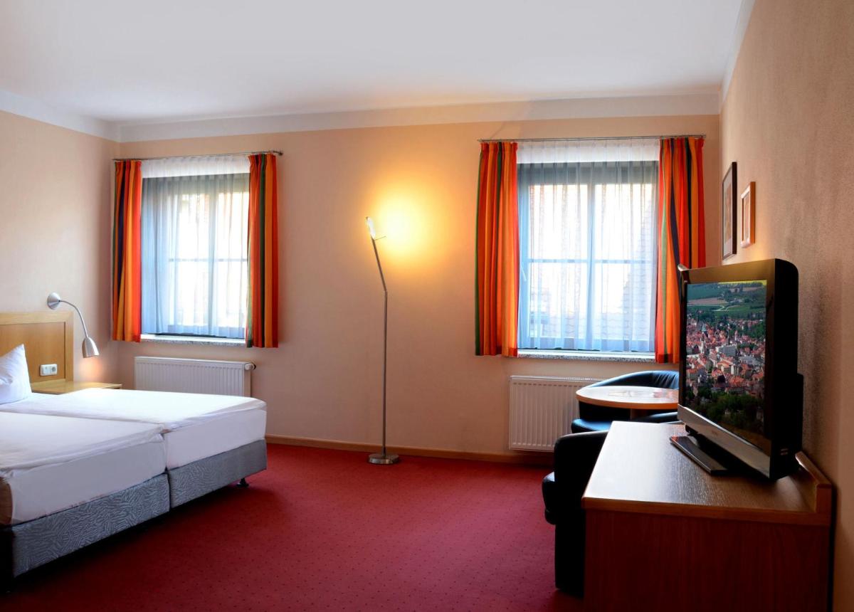 Hotel Dom-Eck - Housity