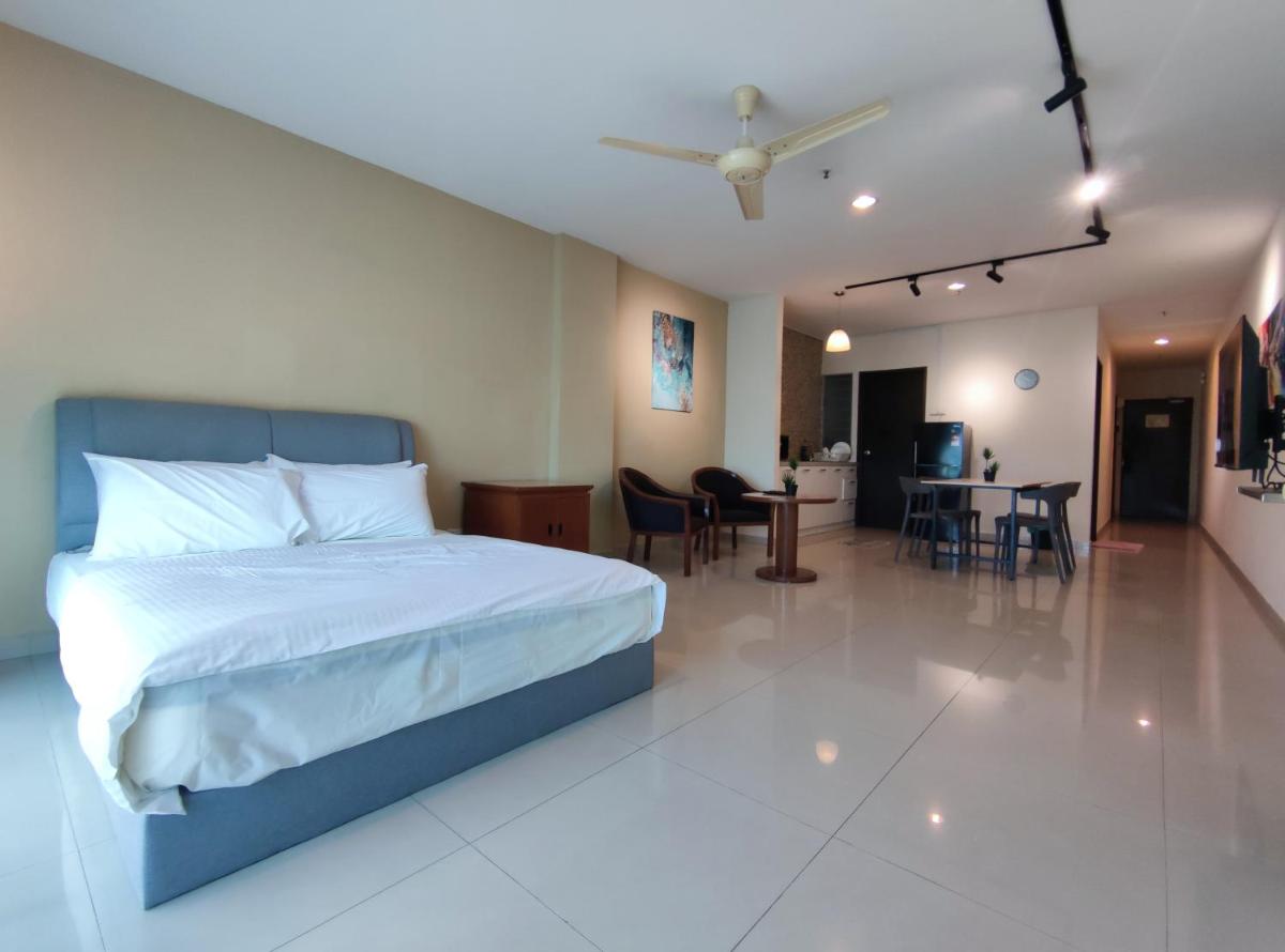 Suitetrails - Marina Island Lumut Homestay by Goopro