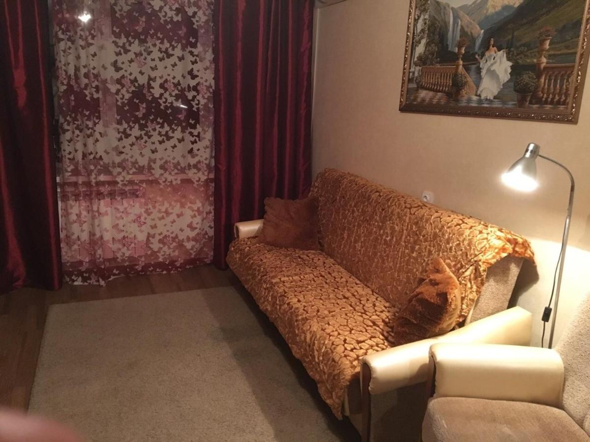 Apartament's Mayorov House at Maksima Gorkogo 142 a - Housity
