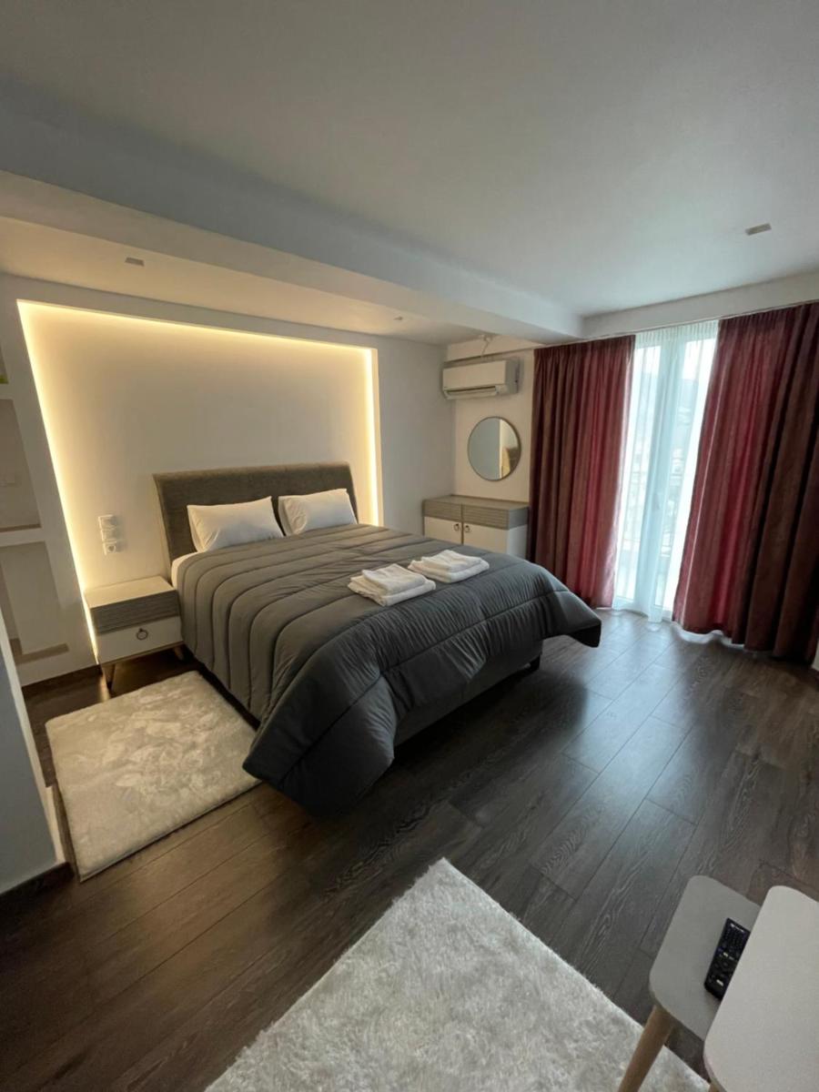 Suitetrails - Varvitsiotis Studios