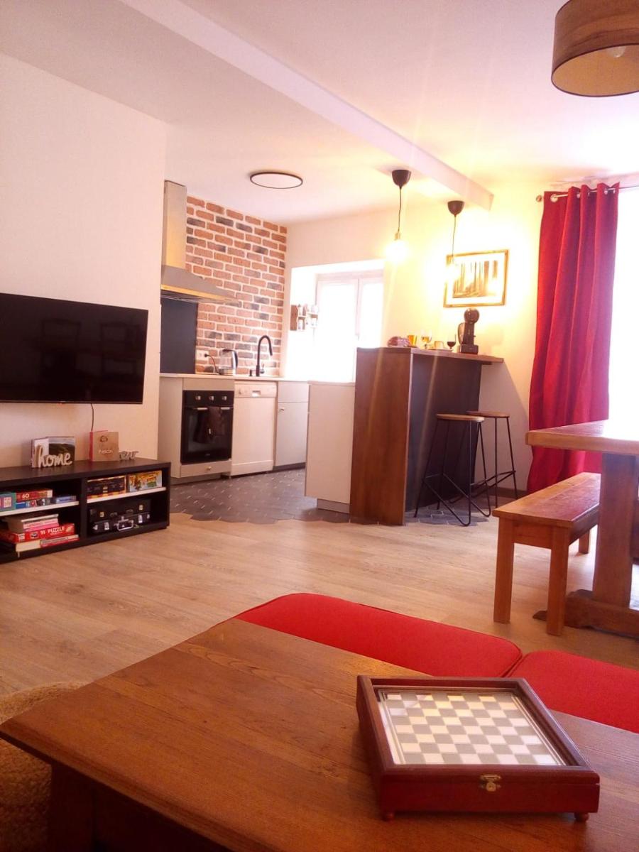 Champeix, maison confort 6 personnes - Housity