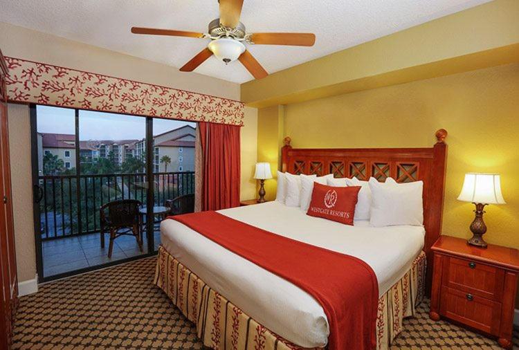 STUNNING CONDO NEAR UNIVERSAL STUDIOS - Housity