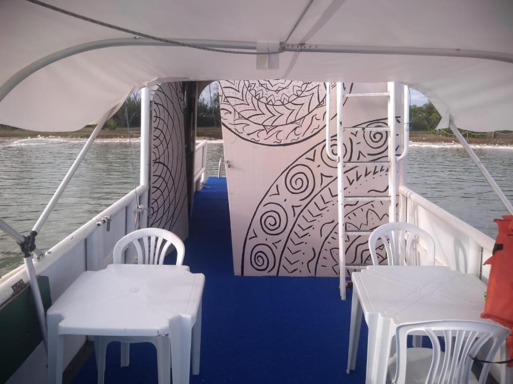 Pousada Flutuante Boat House - Monte Alto - Housity