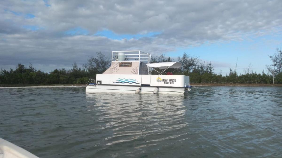 Pousada Flutuante Boat House - Monte Alto - Housity