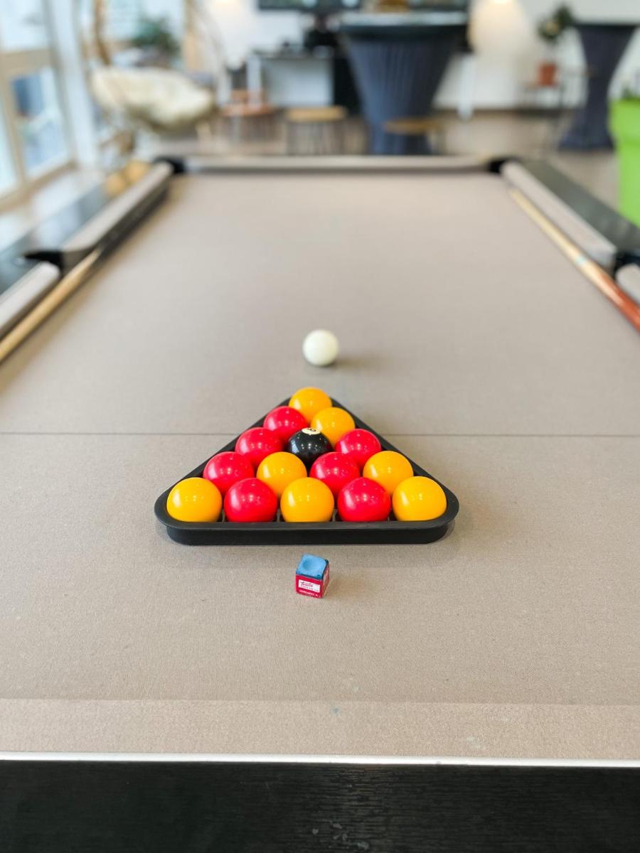 Billard dans l'établissement Novotel Fontainebleau Ury