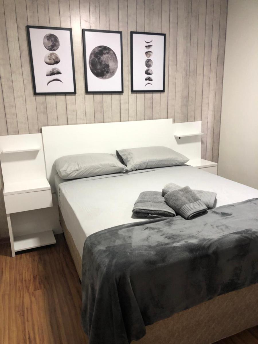 Apartamento - 2 quartos, ótima localização - Housity