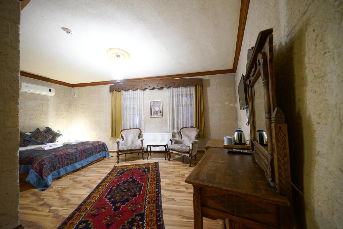 Arch Palace - Housity