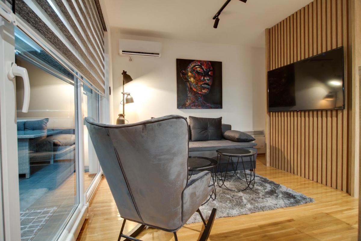 IN LUX SPA APARTMAN - Housity