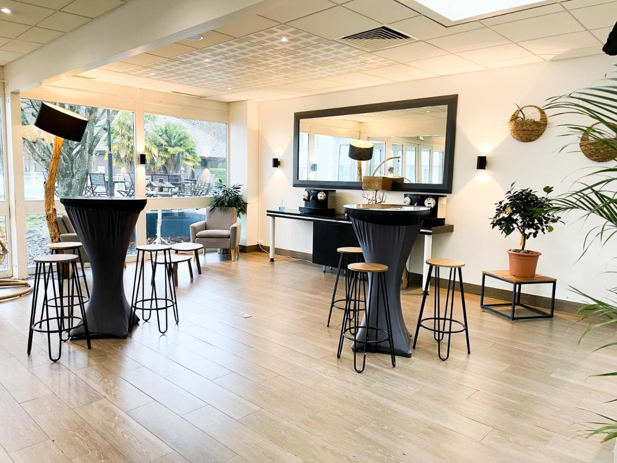 Restaurant ou autre lieu de restauration dans l'établissement Novotel Fontainebleau Ury